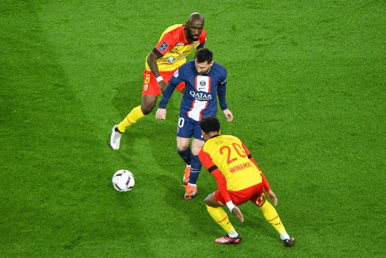 Kaiyun中国大陆全站注册刚刚！清晨曼城战术微调巴黎圣日耳曼防线松动备战法国杯，奥兰多魔术扳平良机备战国王杯的简单介绍